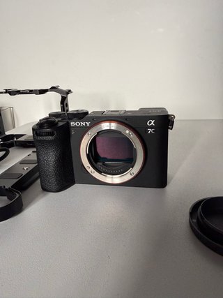 Sony a7c II Cámara Mirrorless + Jaula y placa