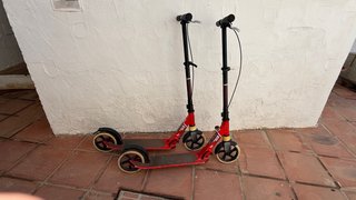 2 Patinetes Oxelo MID 9 Rojos 30 € / scooter