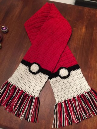 Bufanda Infantil Pokemon Roja y Blanca