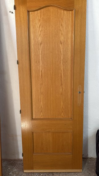 Puerta de interior de madera con cristal