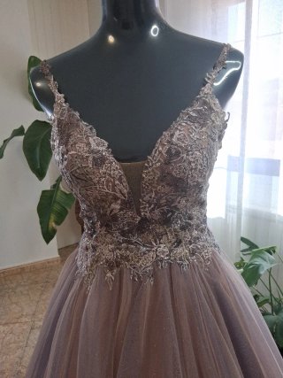 Vestido de fiesta morado y plateado TallaS TengoX