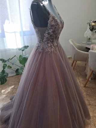 Vestido de fiesta morado y plateado TallaS TengoX