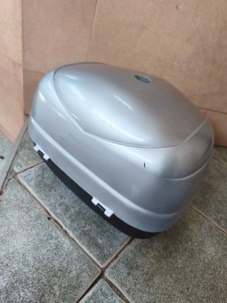 Baúl Scooter Plata Piaggio