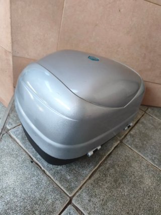 Baúl Scooter Plata Piaggio