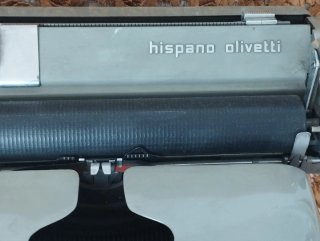 Máquina escribir antigua Hispano Olivetti Lexicon