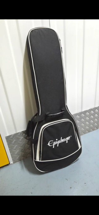 Epiphone Les Paul Custom Inspired by Gibson Custom