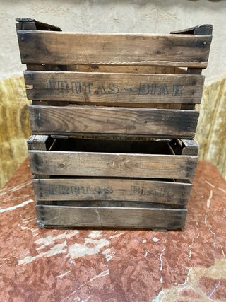 Cajas de fruta antiguas de Biar (2 unidades)