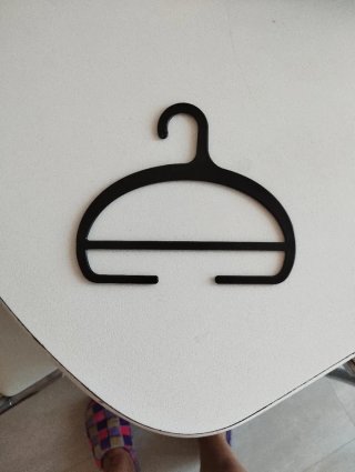 10 Percha negra para ropa