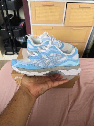 Zapatillas Asics Azul y Blanco