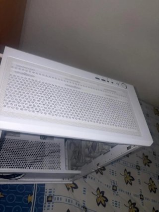 Torre PC Blanca con 6 ventiladores rgb