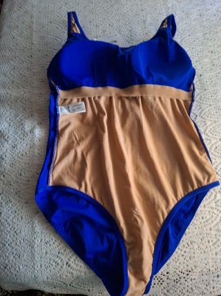 Bañador mujer Amoena azul.  Talla 44B.