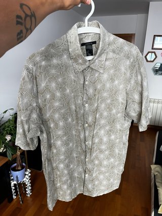Camisa Claiborne Beige y Blanca Estampada