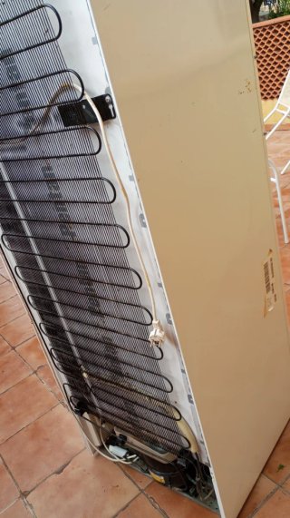 Congelador vertical Balay 3GFB1610 ( No Frost).