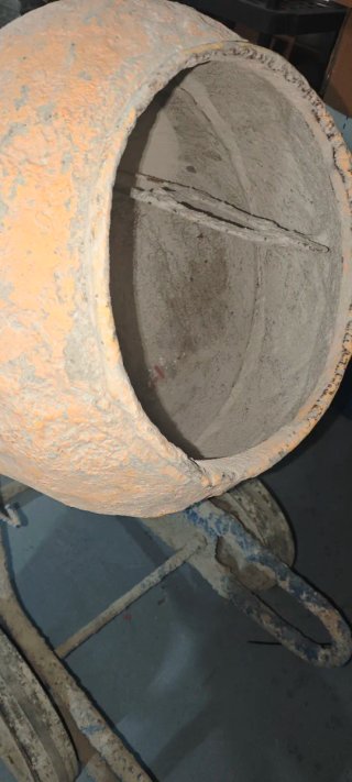 Hormigonera M-85