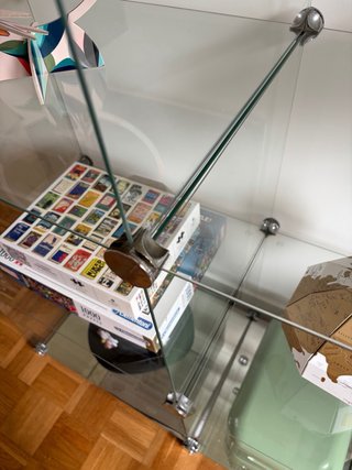 Estantería de cristal moderna