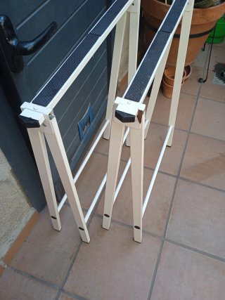 Caballetes de hierro plegables