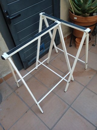 Caballetes de hierro plegables