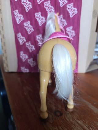 Cavallo in PVC di Barbie di Mattel - 2013