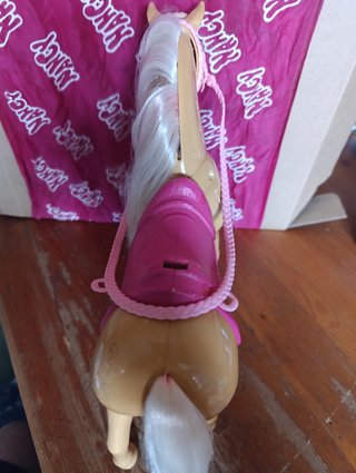 Cavallo in PVC di Barbie di Mattel - 2013