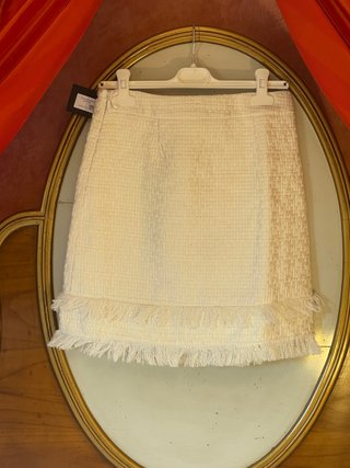 Falda corta La Cuadra beige/blanca Talla  S