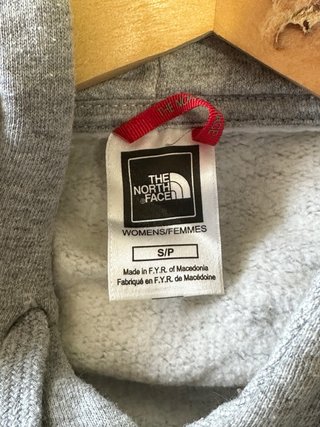 Sudadera The North Face Gris Morado