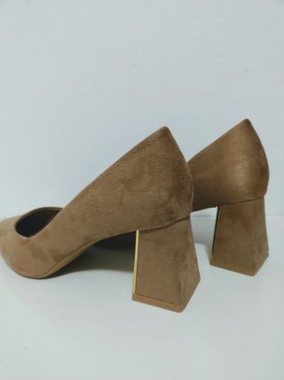 Zapatos Zara Talla 38 Marrón y Dorado