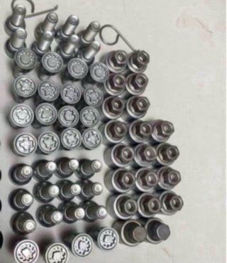 TORNILLOS ANTIRROBO VW GOLF AUDI SEAT VW T5T6 T7