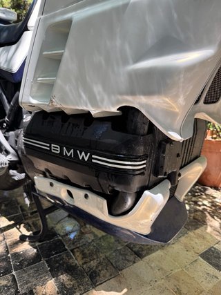 BMW K100 RS Sportbike Blanca y Azul