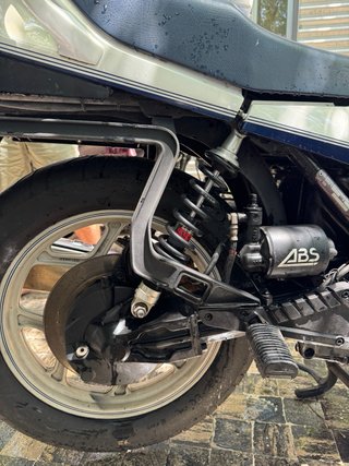 BMW K100 RS Sportbike Blanca y Azul