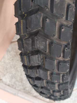 Neumático Bridgestone 90/90 -21  54 S
