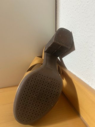 Sandalias Geox tacón marrón