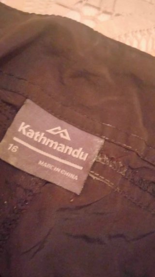 Pantalón desmontable negro