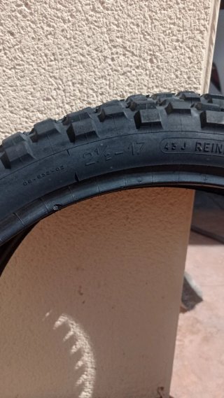 Neumáticos Michelin T50 17" tacos