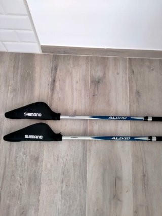 2 Cañas de pesca Shimano con fundas y 2 carretes