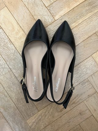 Zapatos negros Beltran punta tacón bajo talla 38