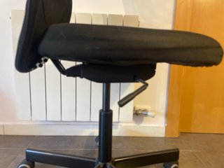 Silla de oficina negra