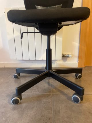 Silla de oficina negra