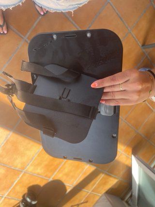 Espejo coche vigila bebé