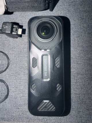Insta360 X4
