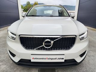 Volvo XC40 Momentum Core T2 129 CV