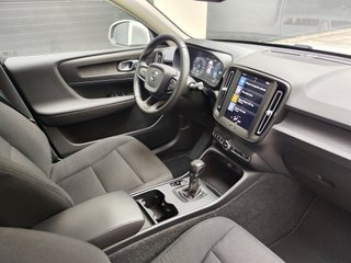 Volvo XC40 Momentum Core T2 129 CV