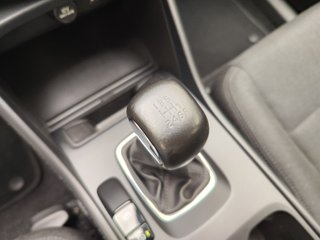 Volvo XC40 Momentum Core T2 129 CV
