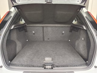 Volvo XC40 Momentum Core T2 129 CV