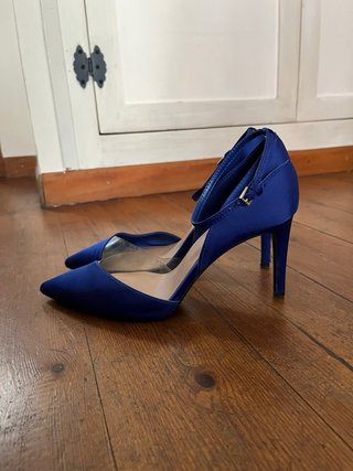 Tacones azules Stradivarius