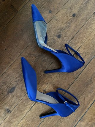 Tacones azules Stradivarius