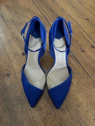 Tacones azules Stradivarius