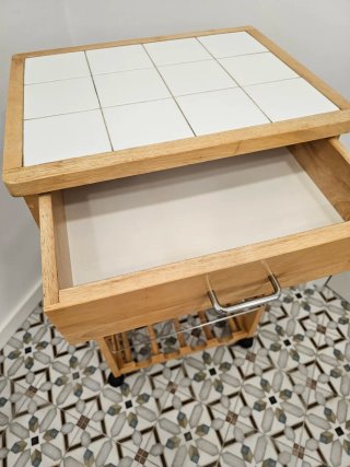 Carrito cocina madera y cerámica blanca