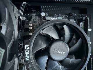PC sobremesa Ryzen 5 + Monitor Gaming 165 Hz IPS