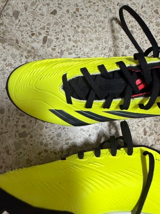 Zapatillas Adidas Predator Talla 41 Nuevas