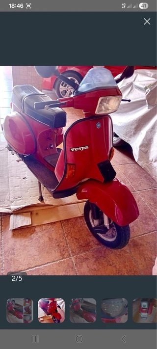 Vespa TX 200 Roja